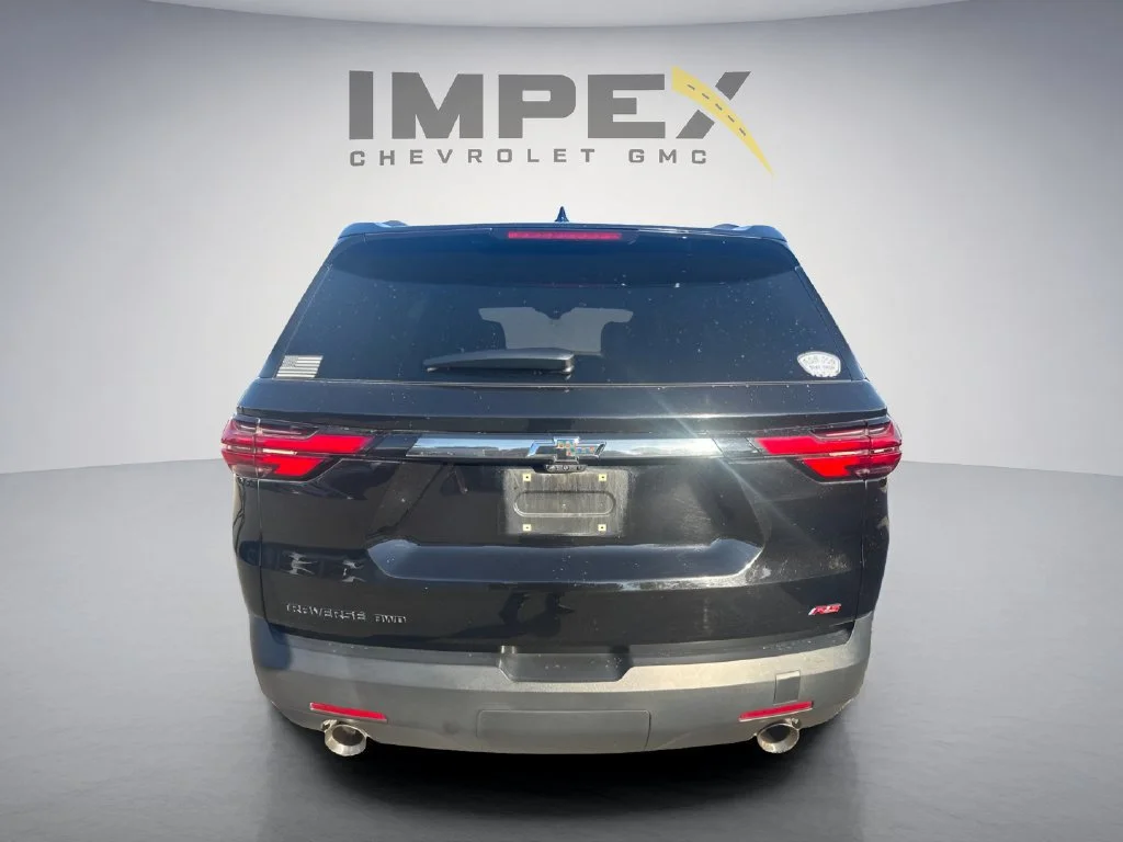 Used 2023 MOSAIC BLACK METALLIC Chevrolet RS image 4