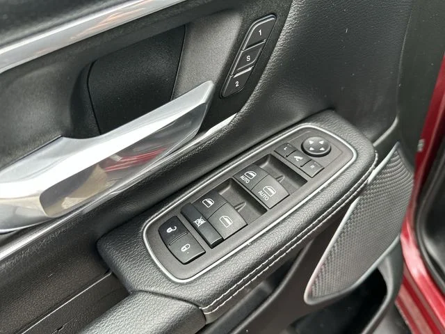 Used 2023 Red Ram Laramie image 17