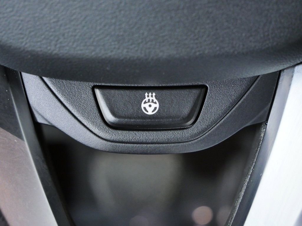 Used 2021 Jet Black BMW xDrive30i image 41
