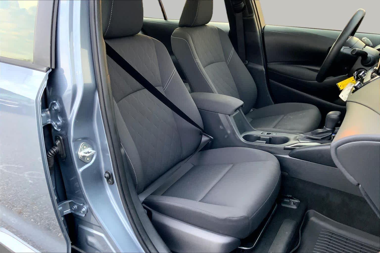 Used 2025 Celestite Toyota Hybrid LE image 9