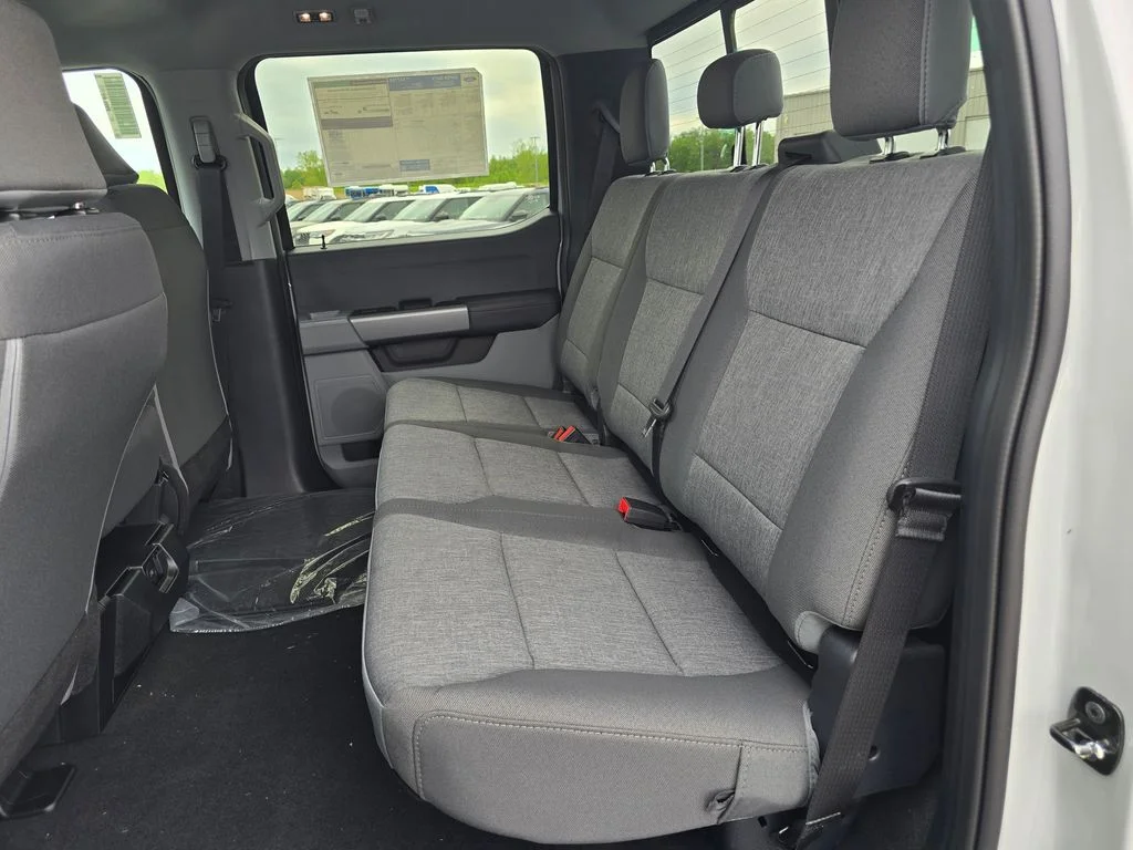 New 2026 Avalanche Ford F-350® XL image 13