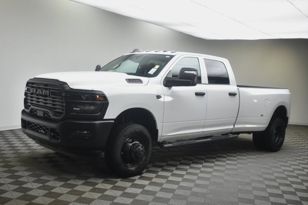 New 2027 Bright White Clear-Coat Exterior Paint RAM Tradesman image 16