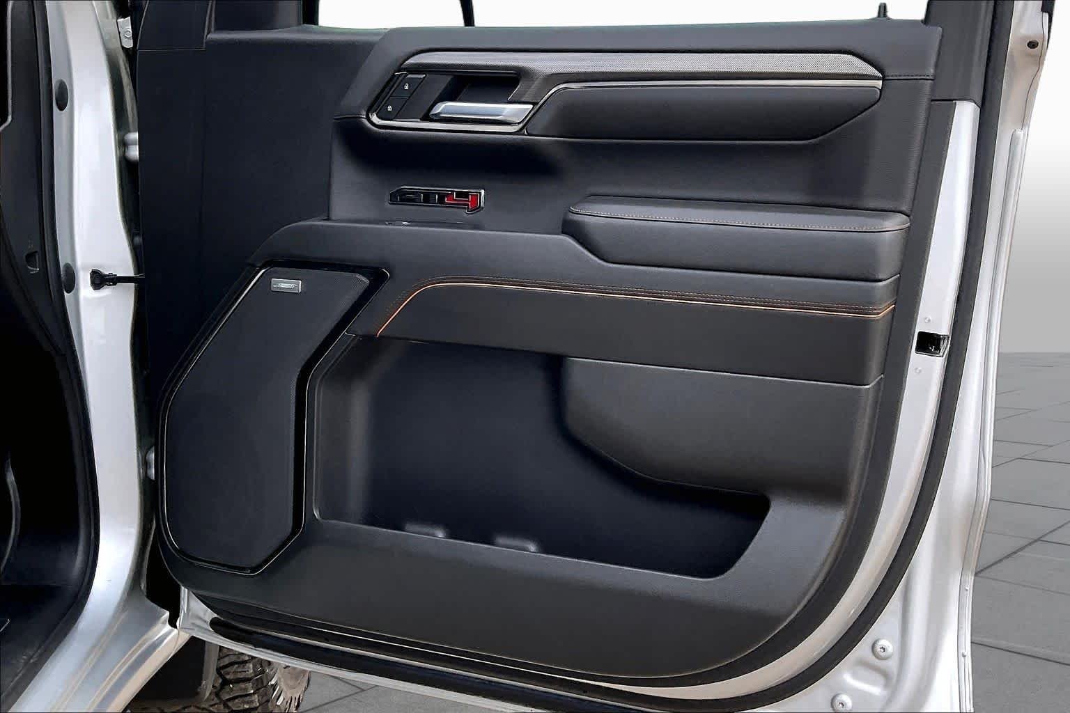 Used 2022 Quicksilver Metallic GMC AT4 image 22
