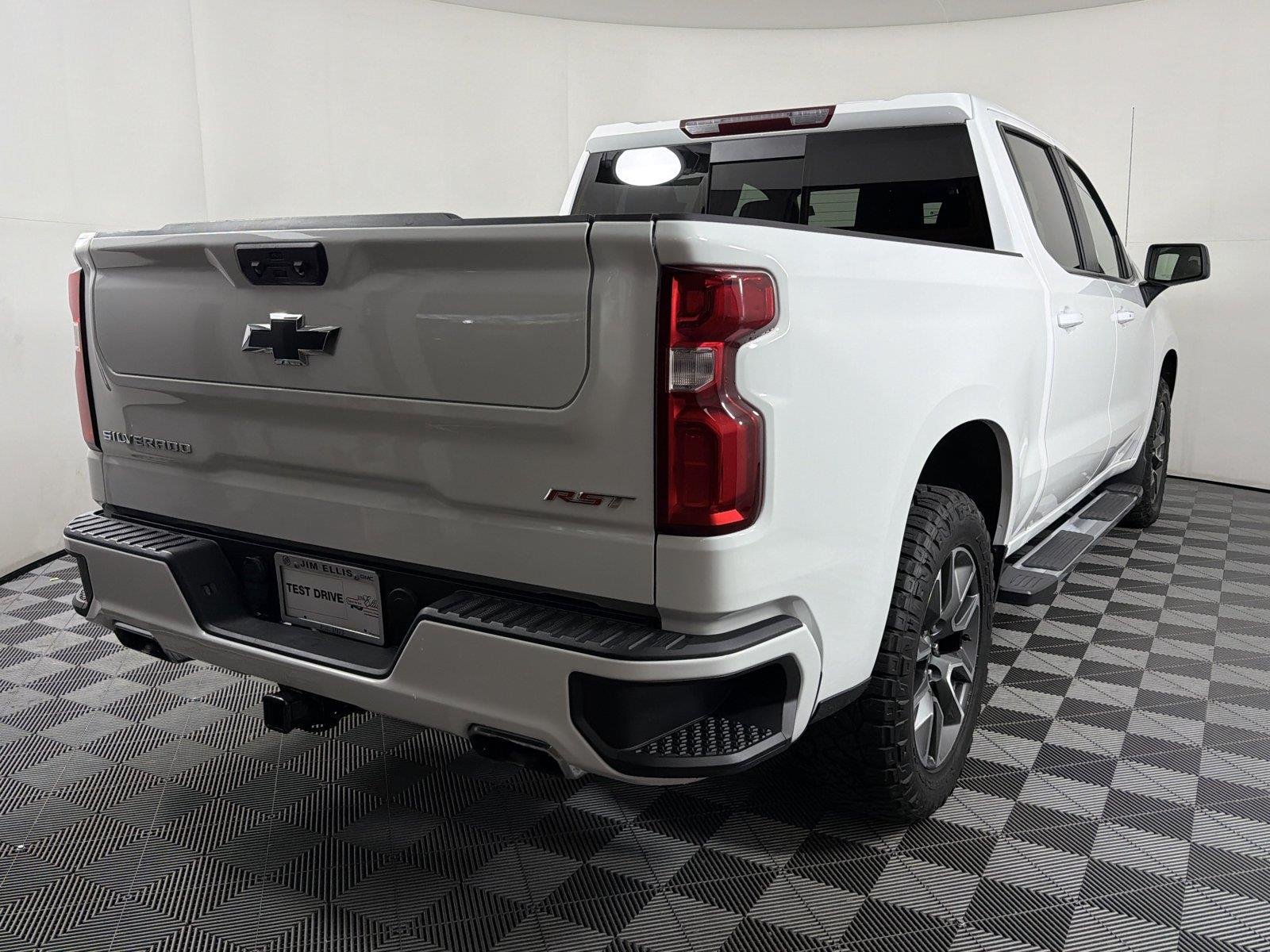 2024 Chevrolet Silverado 1500 RST - Photo 6