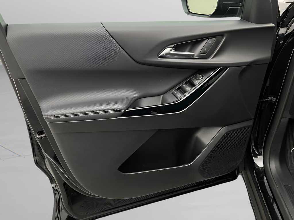 Used 2026 Black Metallic Chevrolet LT image 19