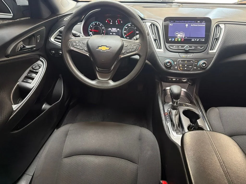 Used 2024 Summit White Chevrolet LT image 15