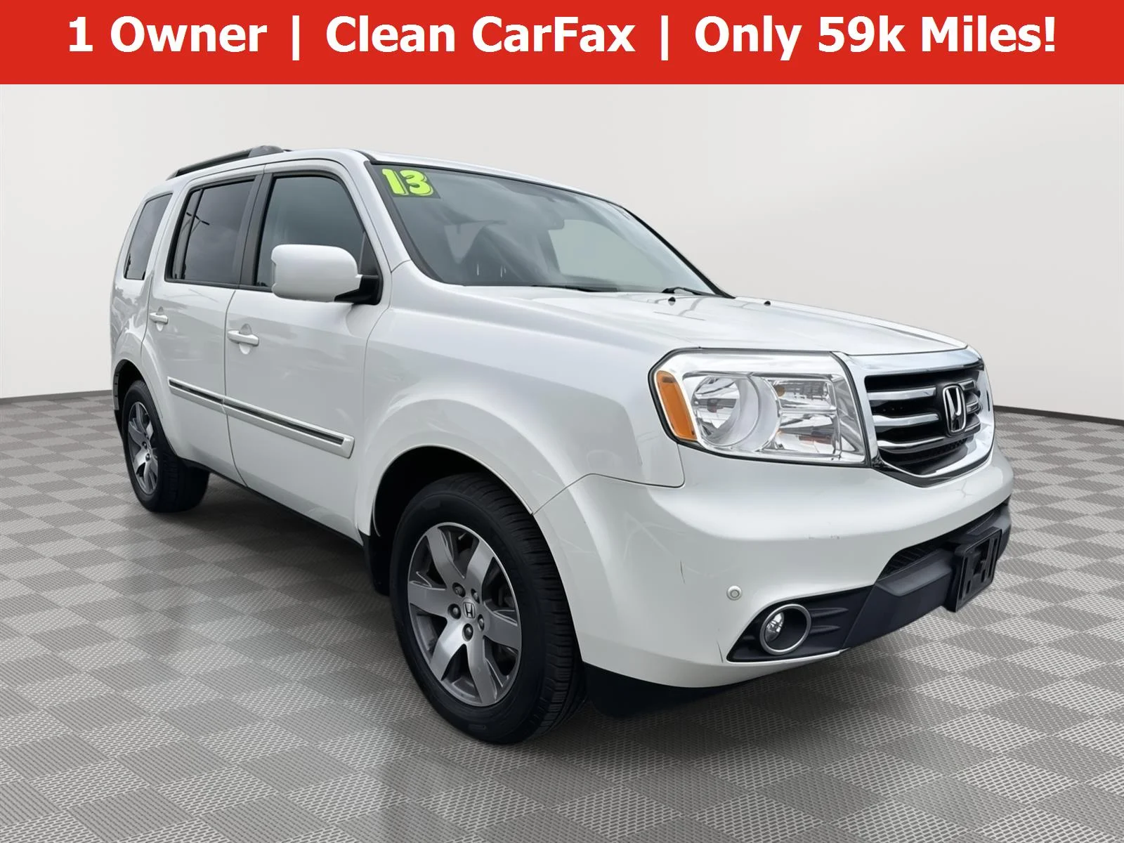 2013 Honda Pilot Touring 4WD w/ NAVI and RES's photo