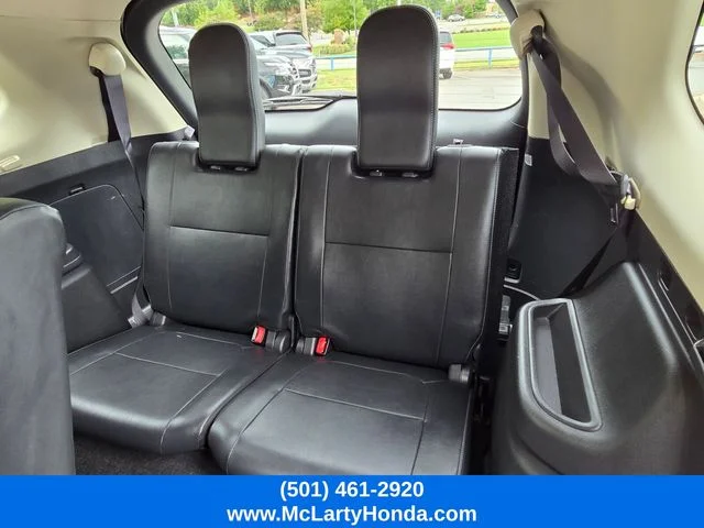 Used 2020 White Mitsubishi SE image 15