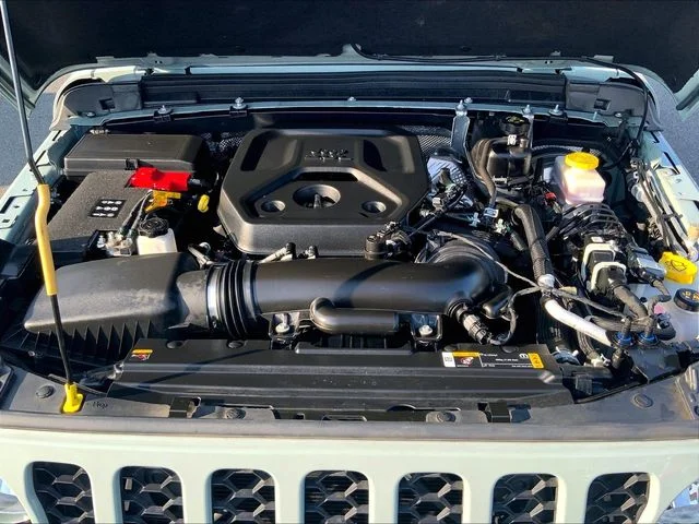 Used 2024 Gray Jeep Sport S image 19