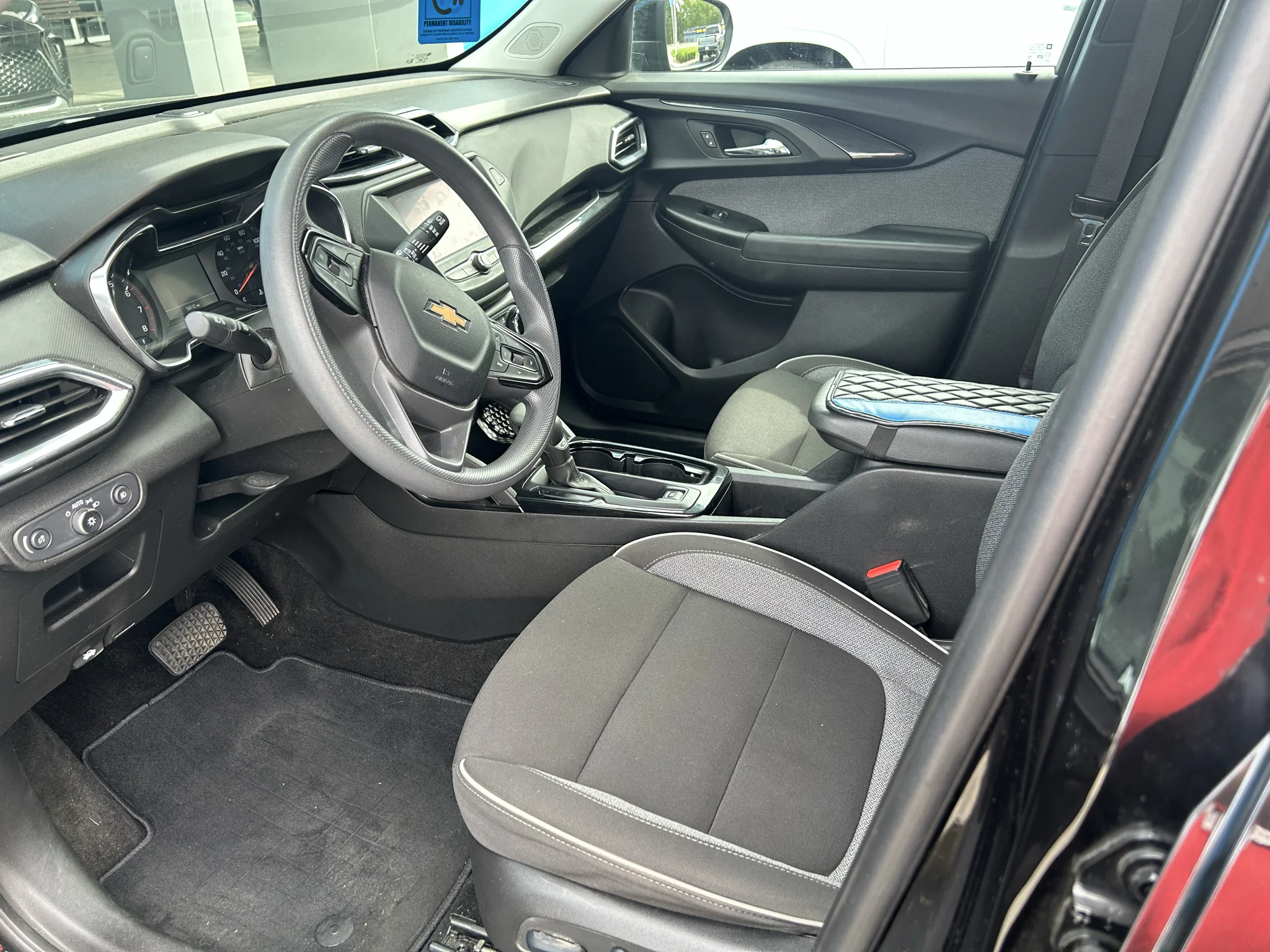 Used 2023 MOSAIC BLACK METALLIC Chevrolet LT image 3