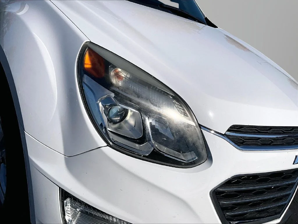 Used 2016 White Chevrolet LT image 27