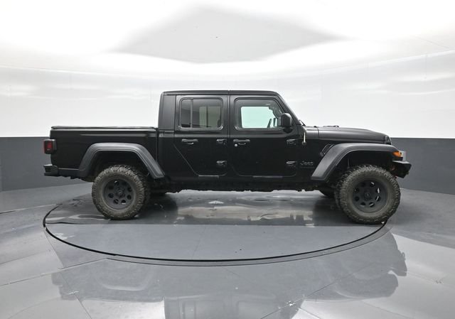 Used 2020 Black Jeep Sport image 26