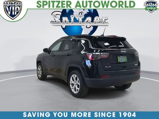 Used 2024 Black Jeep Latitude image 8