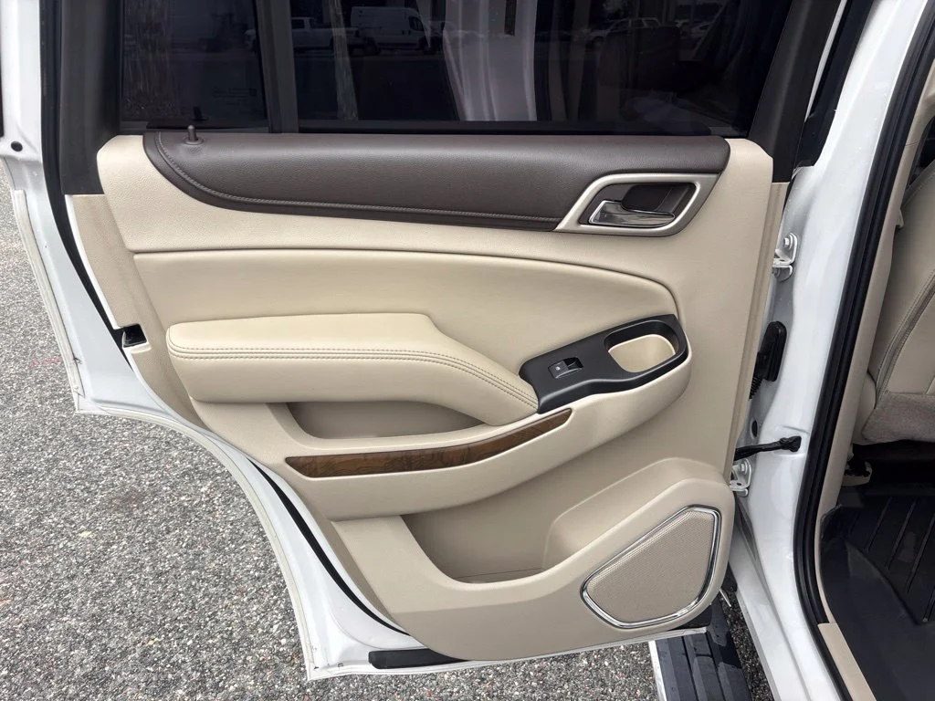 Used 2018 White GMC Denali image 30