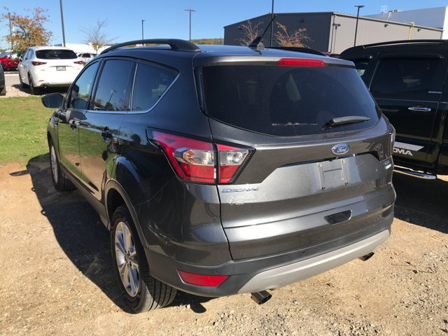 Used 2018 Magnetic Metallic Ford SEL image 3