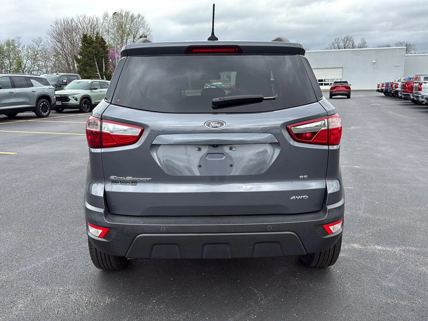 Used 2019 Smoke Metallic Ford SE image 12
