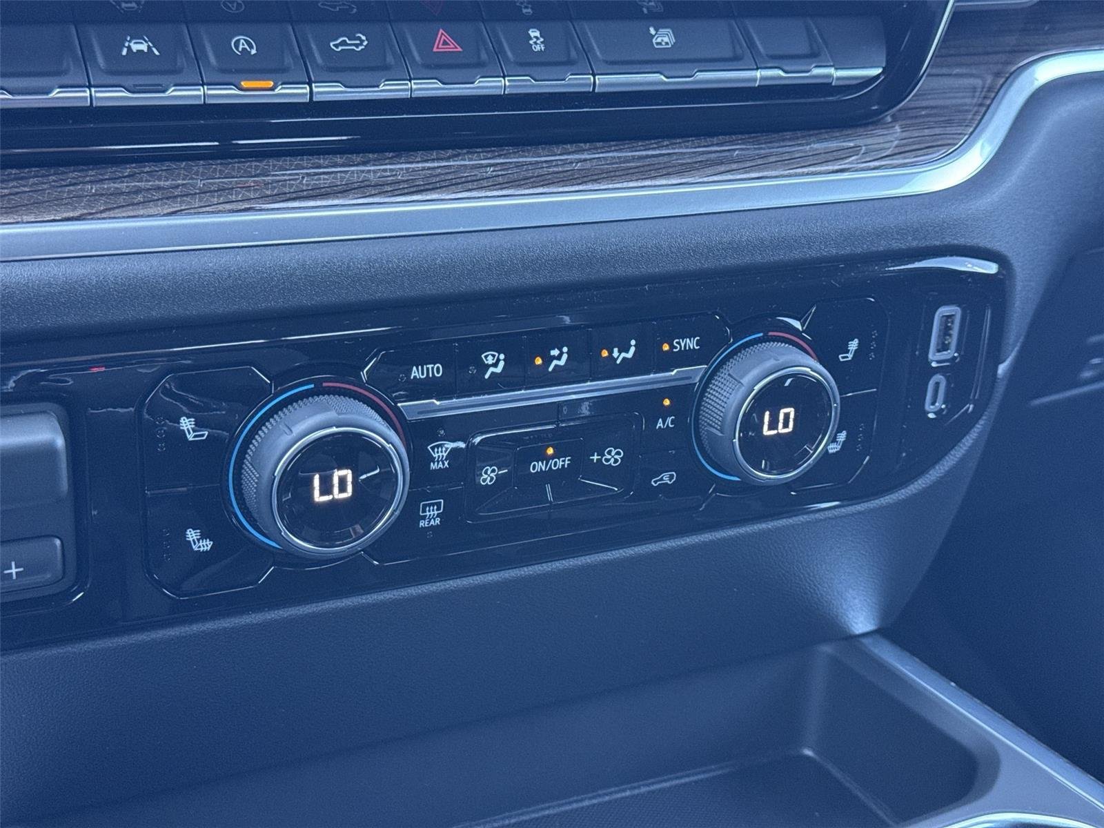 2026 Chevrolet Silverado 1500 RST - Photo 21