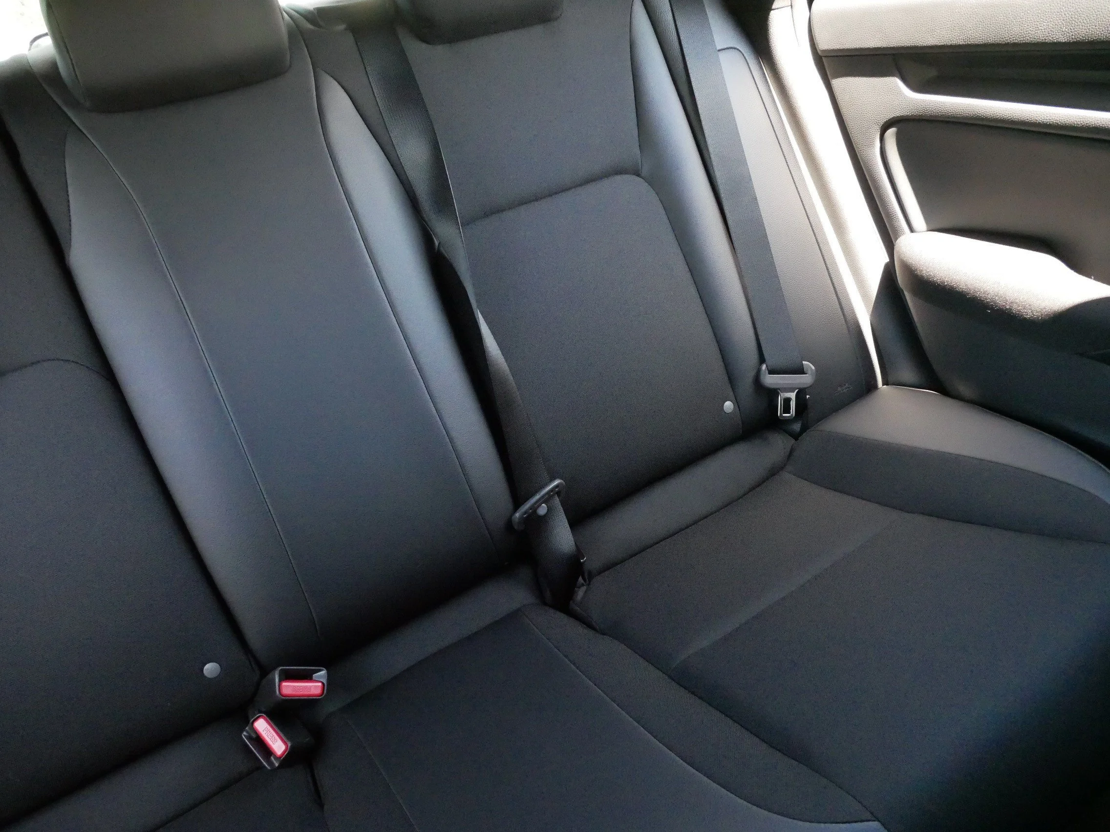 2026 Honda Civic Hatchback Sport - Photo 48