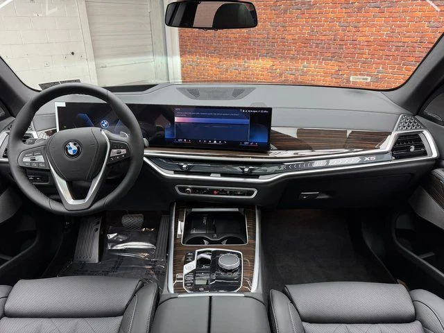 Used 2026 Green BMW xDrive40i image 12