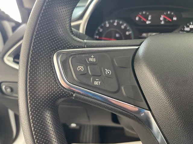 Used 2021 White Chevrolet LT image 39