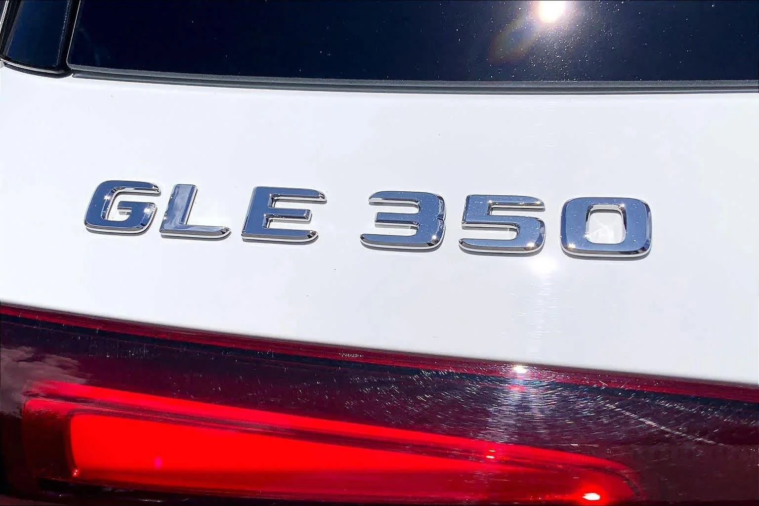 Certified Used 2026 Polar White Mercedes-Benz GLE 350 image 32