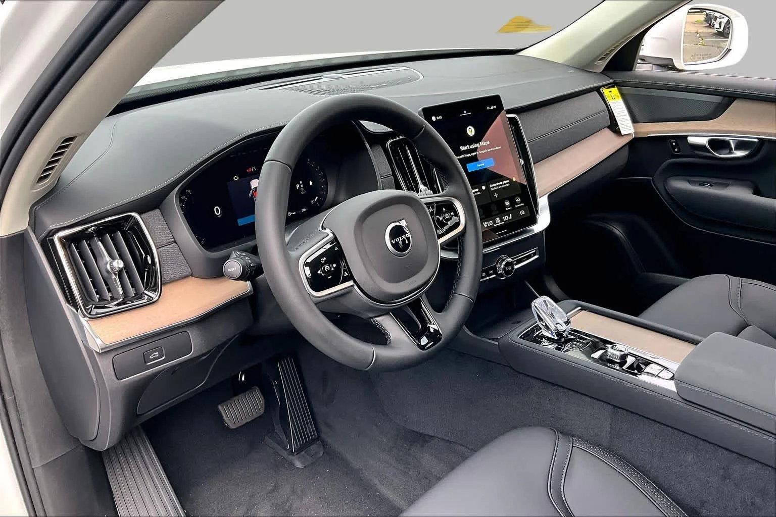 New 2026 Crystal White Volvo Plus image 9