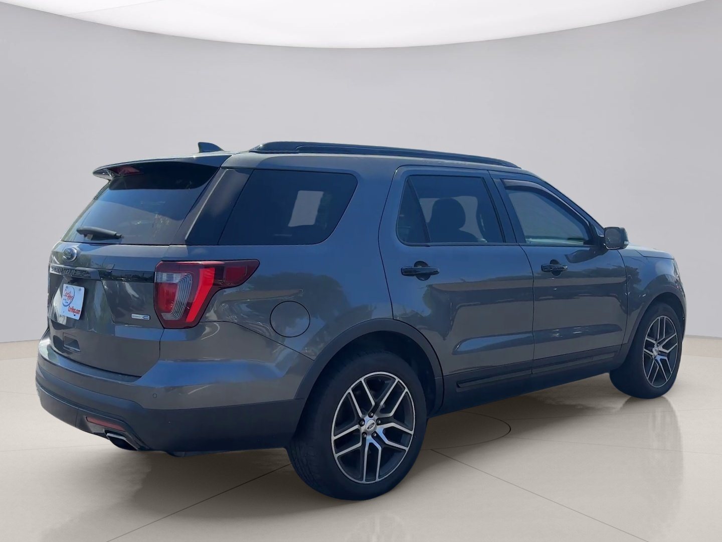 Used 2016 Grey Ford SPORT image 5