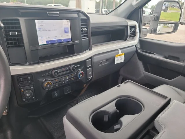 New 2026 Oxford White Ford XL image 21