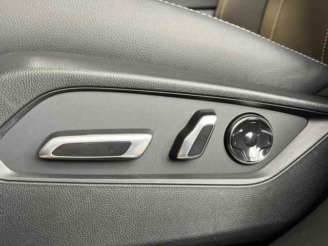 New 2026 Solar Silver Metallic Acura Base image 12