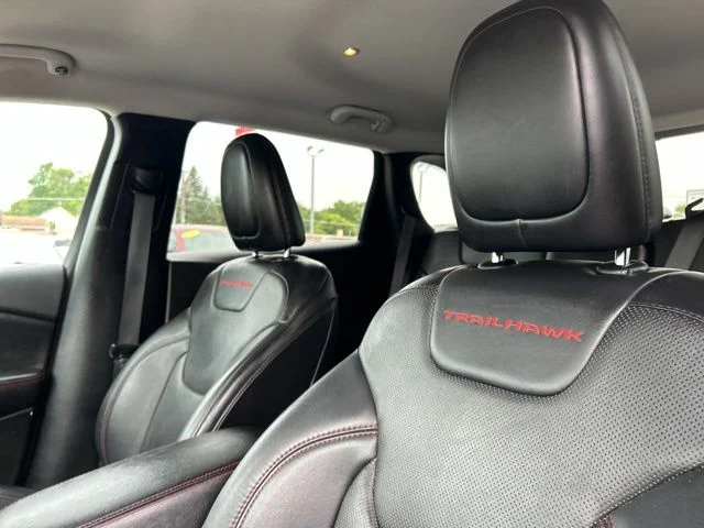 Used 2019 Gray Jeep Trailhawk image 33
