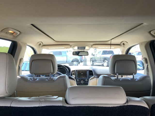 Used 2015 Brilliant Black Crystal Pearlcoat Jeep Limited image 14