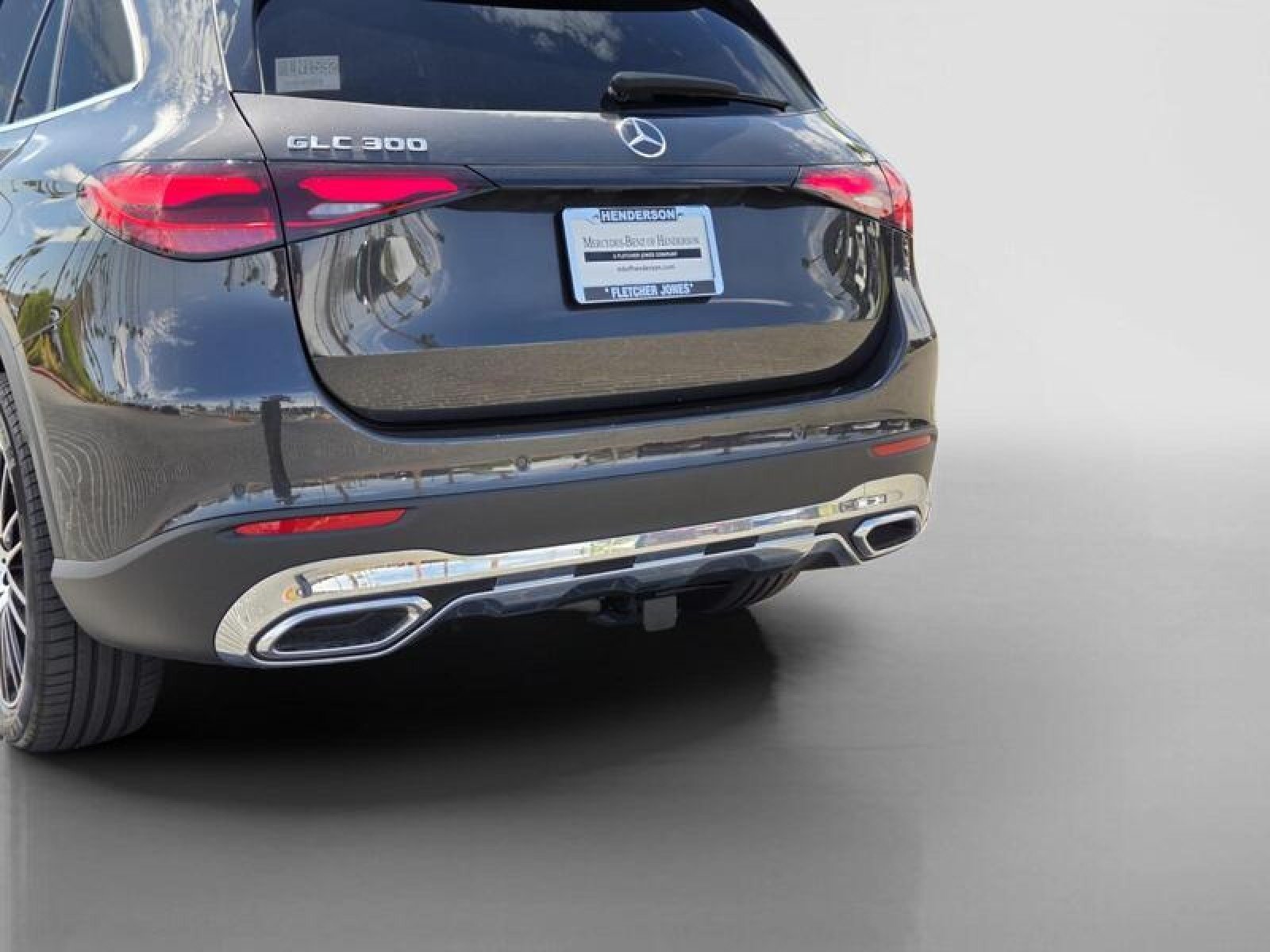 Certified Used 2026 Graphite Grey Metallic Mercedes-Benz GLC 300 image 4