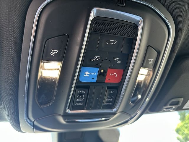 2023 Jeep Grand Cherokee Altitude - Photo 31