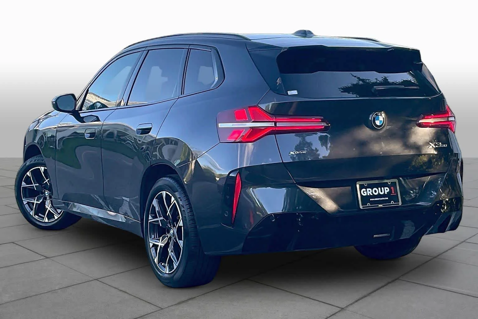 New 2026 Dark Graphite Metallic BMW 30 xDrive image 12