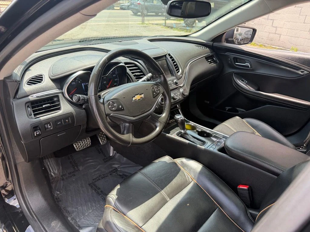 Used 2019 Black Chevrolet Premier image 18