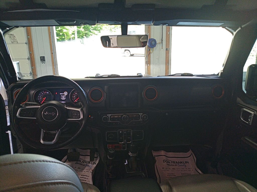 Used 2020 Gray Jeep Mojave image 12