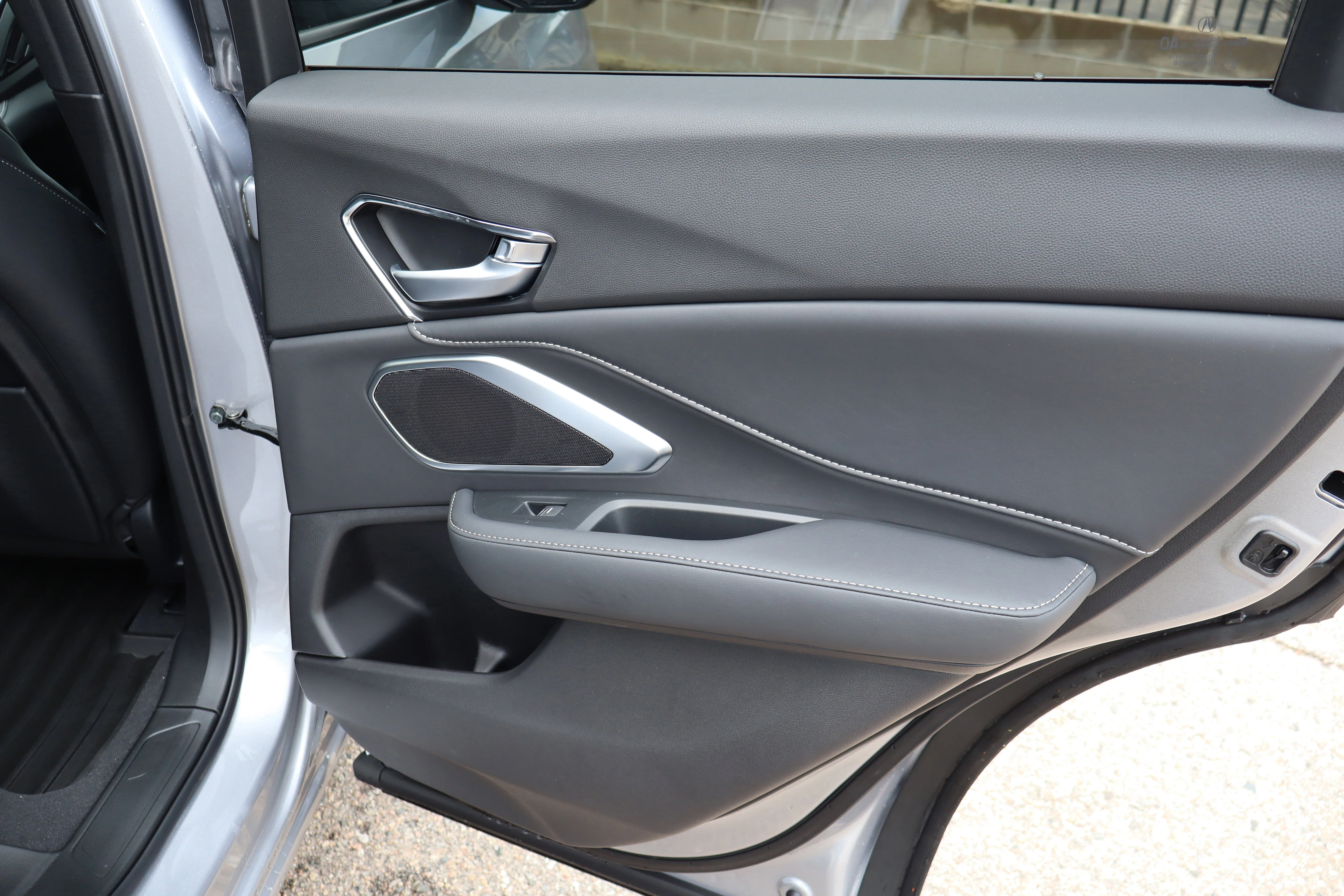 New 2026 Solar Silver Metallic Acura 4RDX image 32