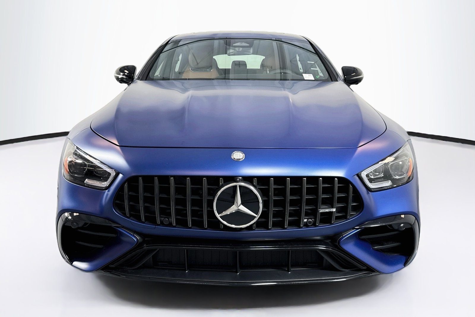 New 2026 MANUFAKTUR Starling Blue Magno Mercedes-Benz AMG® GT 43 image 2