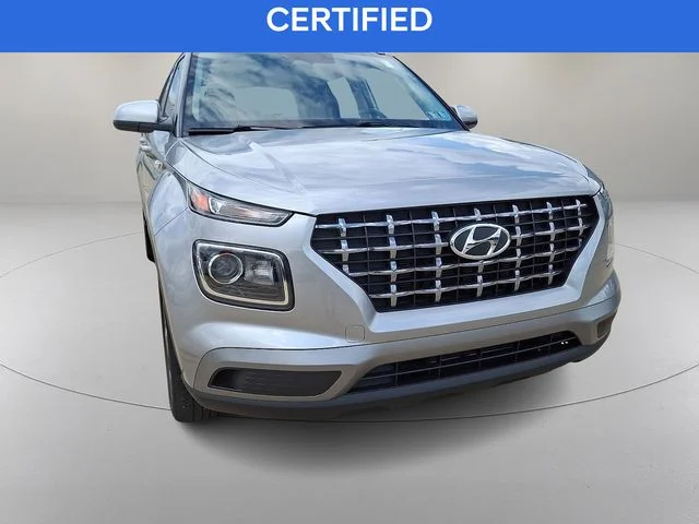 Used 2023 Silver Hyundai SEL image 2