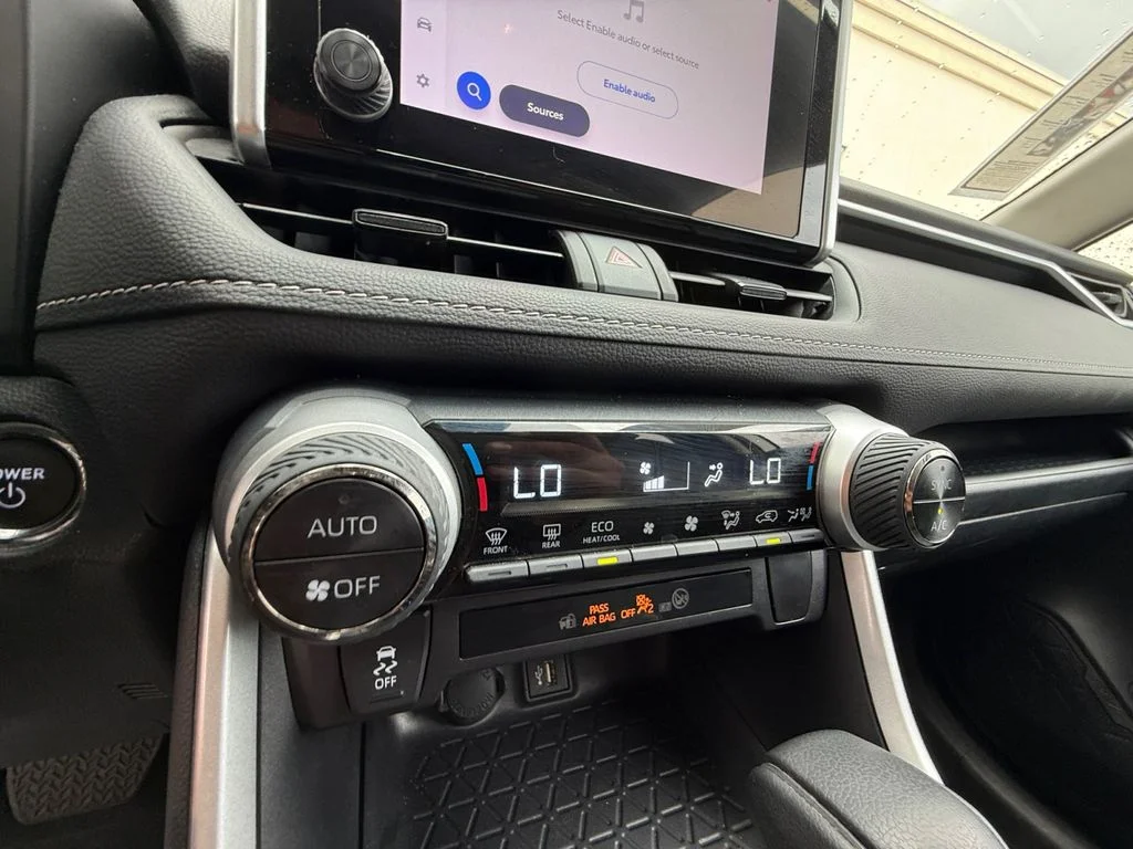 Used 2025 White Toyota XLE image 23
