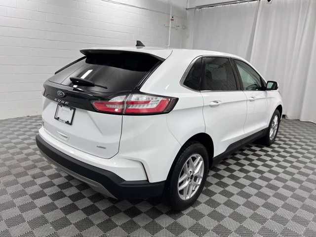 Used 2023 White Ford SEL image 5