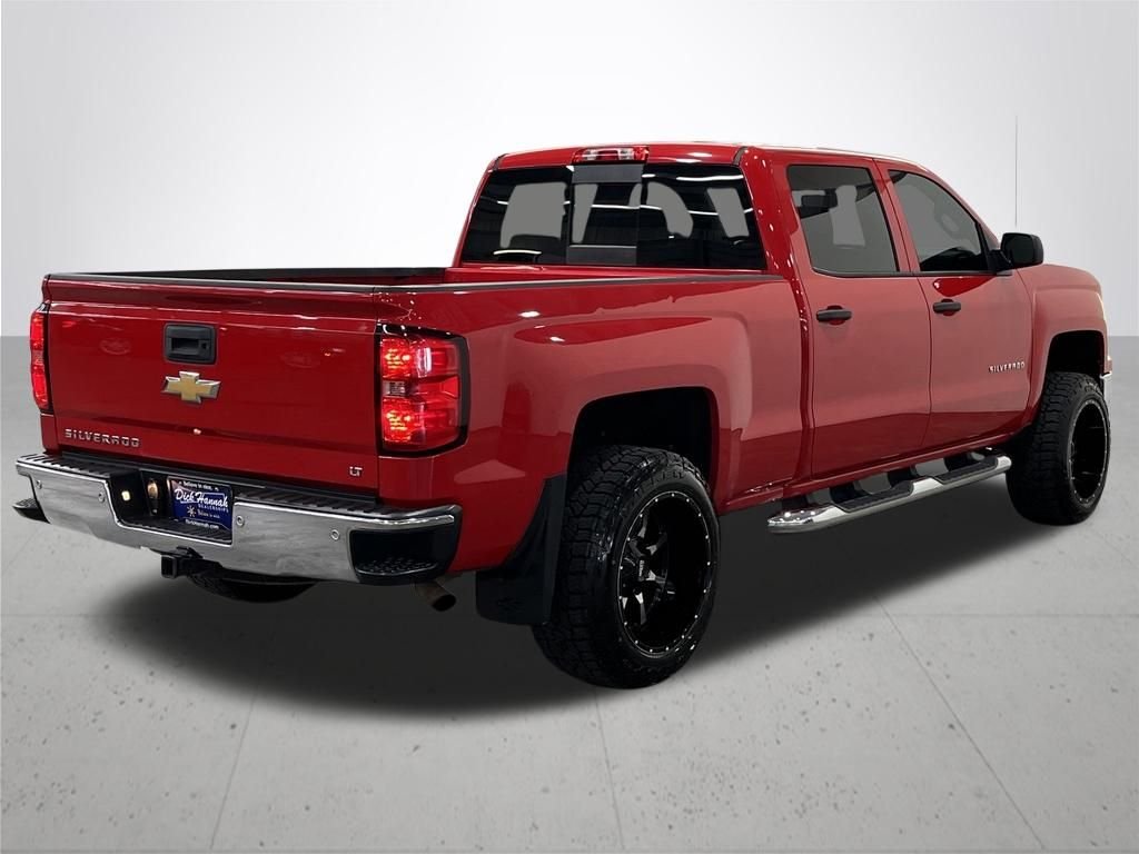 Used 2014 Red Chevrolet LT image 10