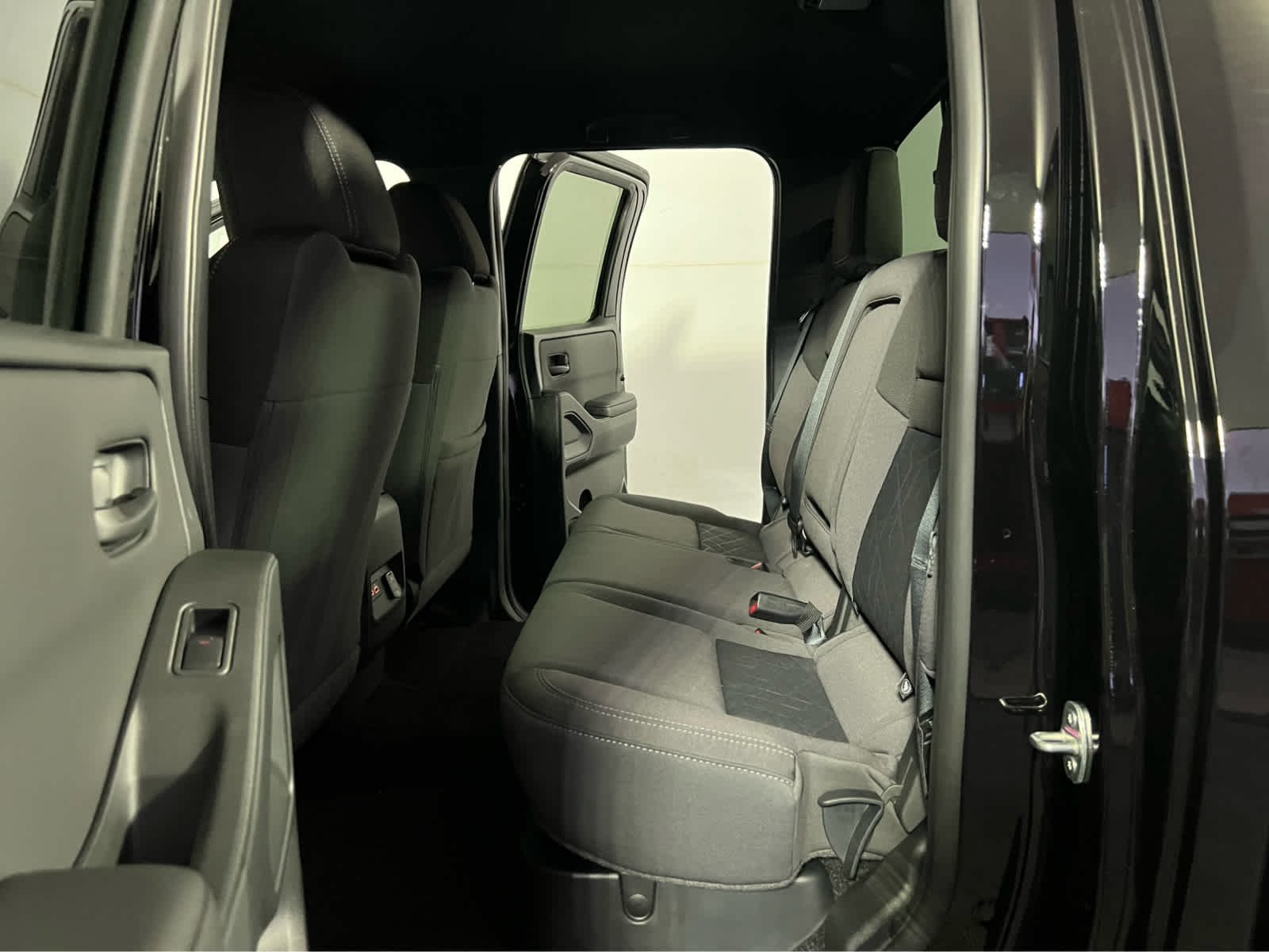 New 2026 Super Black Nissan Crew Cab SV image 15