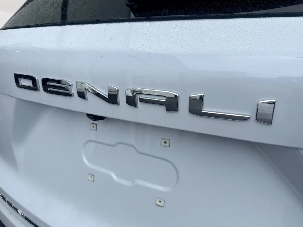 New 2027 Glacier White Tricoat GMC Denali image 27