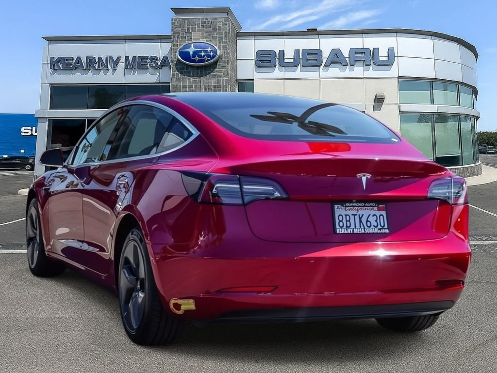 Used 2018  Tesla Long Range image 4