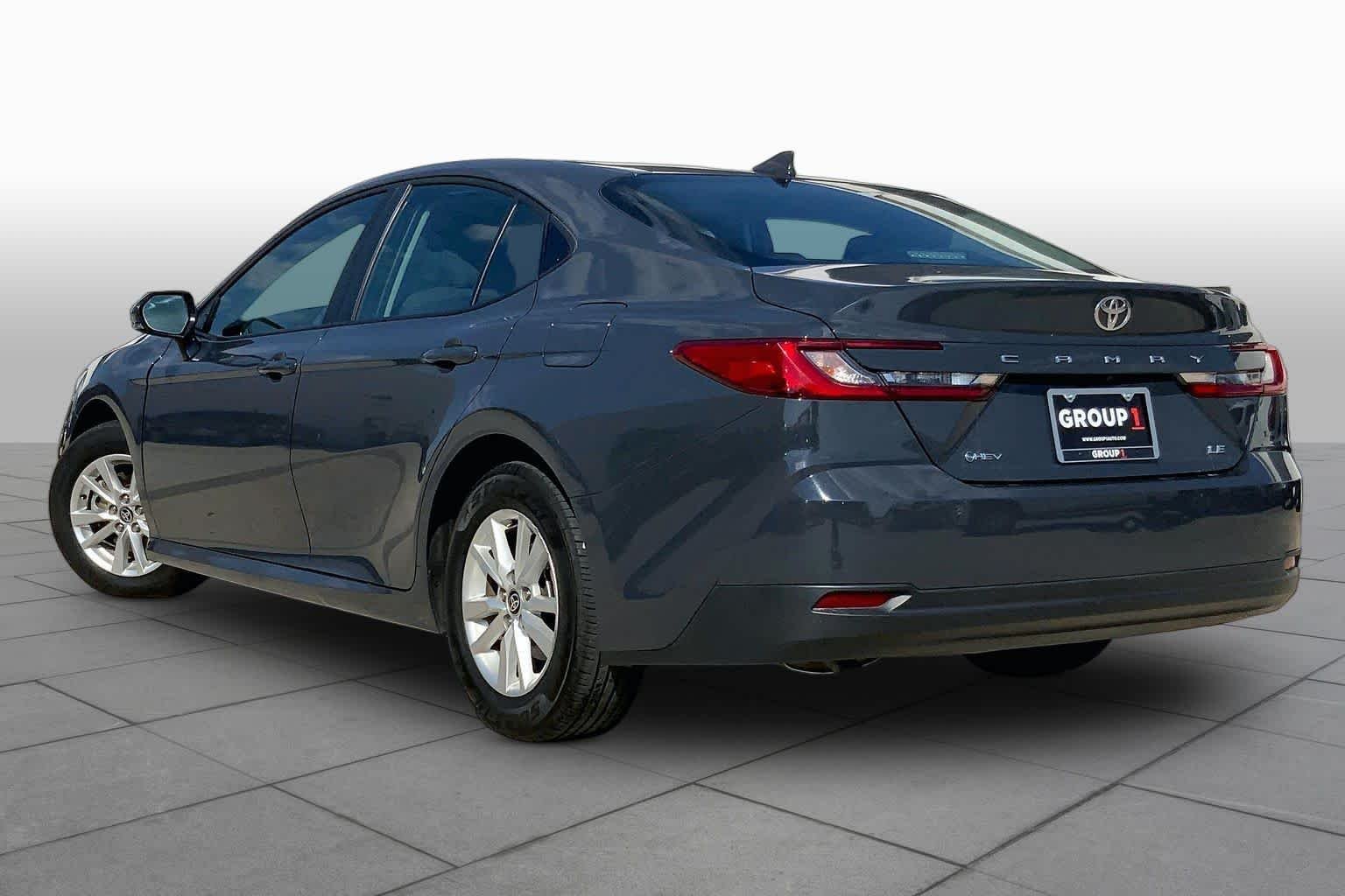Used 2025 Underground Toyota LE image 12