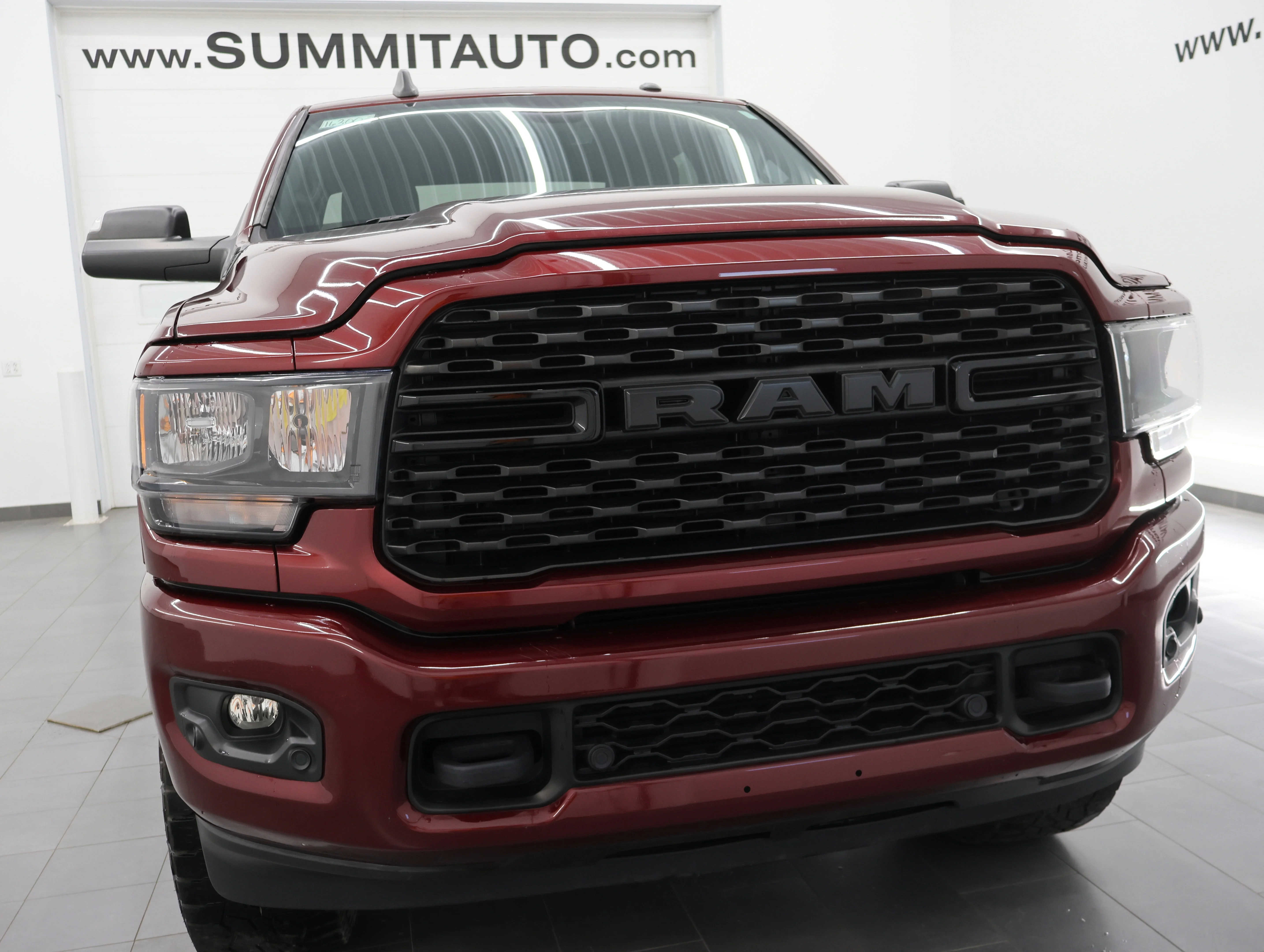 Used 2022 Delmonico Red Pearlcoat Ram Big Horn image 21