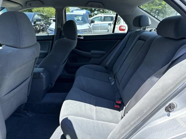 Used 2007 Silver Honda SE image 14