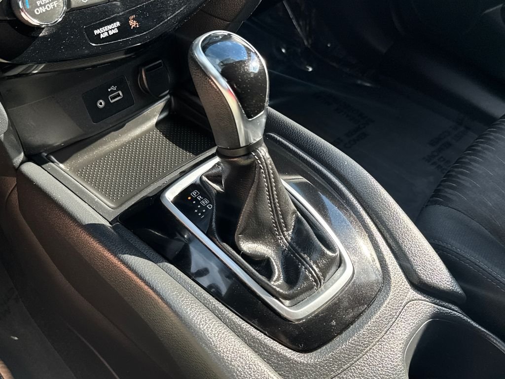 Used 2018 Silver Nissan SV image 26