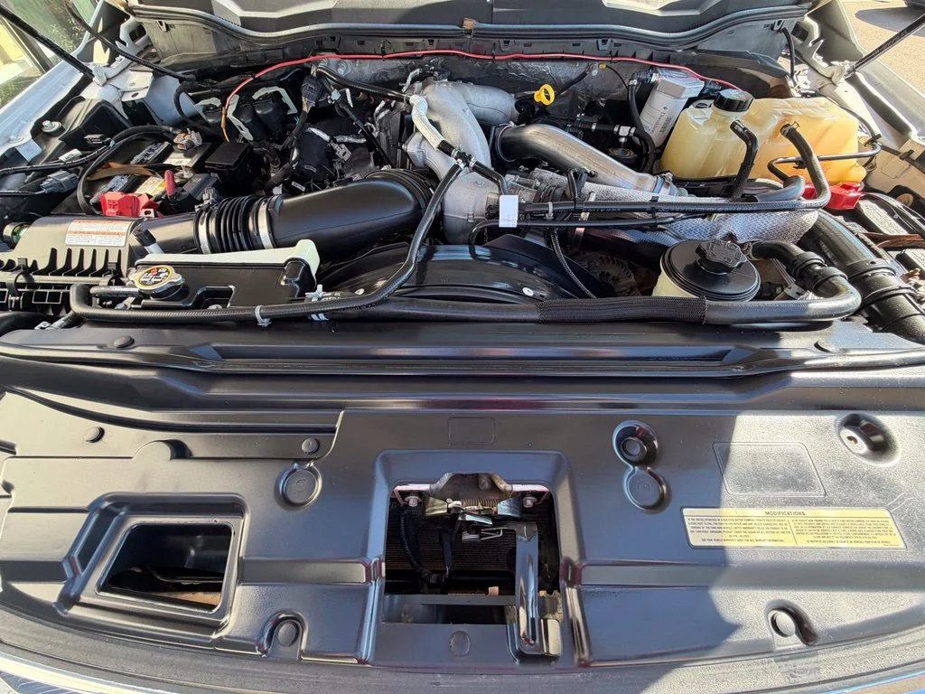 Used 2020 White Ford Lariat image 7